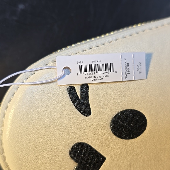 Rare Discontinued Genuine NWT Coach leather HALLOWEEN Ghost coin case - Picture 3 of 5